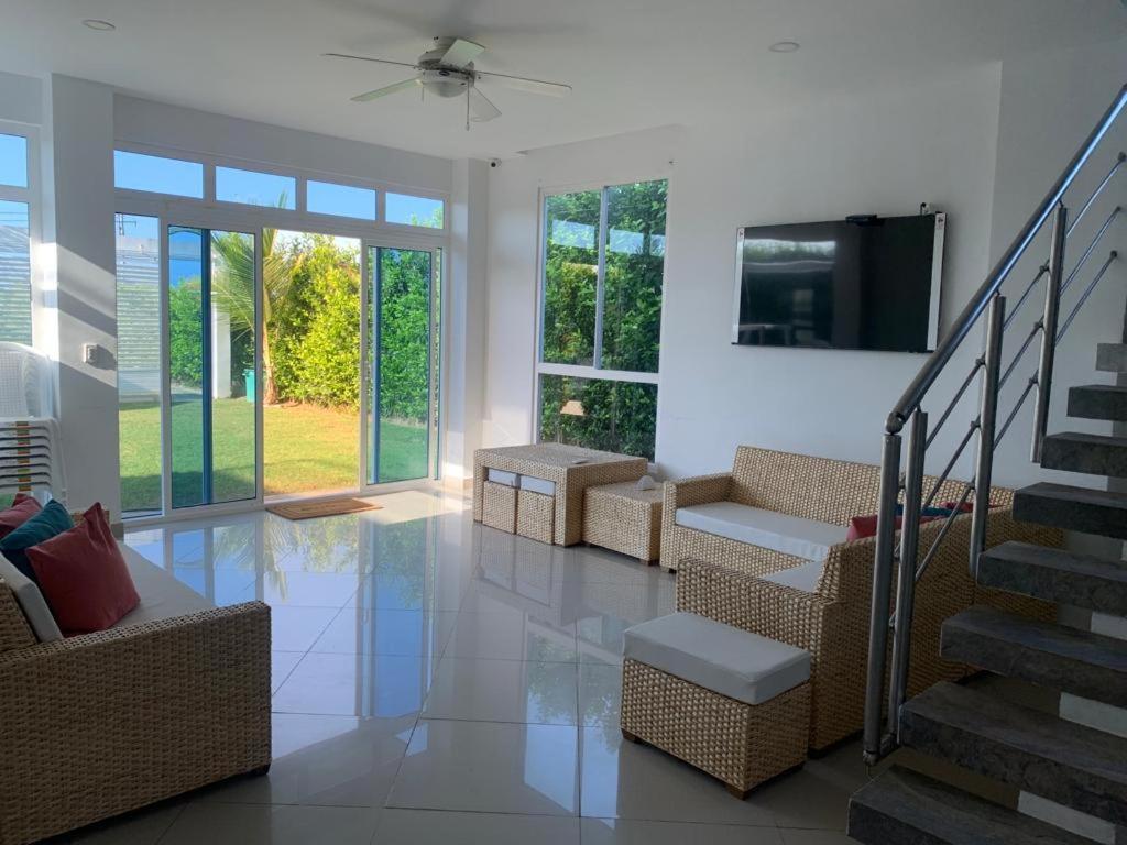 אפרטהוטל סנטה ורוניקה Casa Blanca Malibu מראה חיצוני תמונה